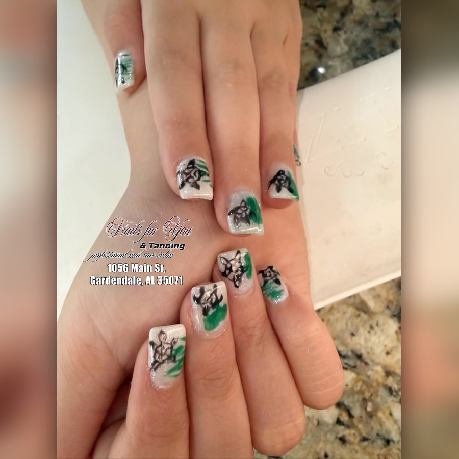 Nails For You & Tanning